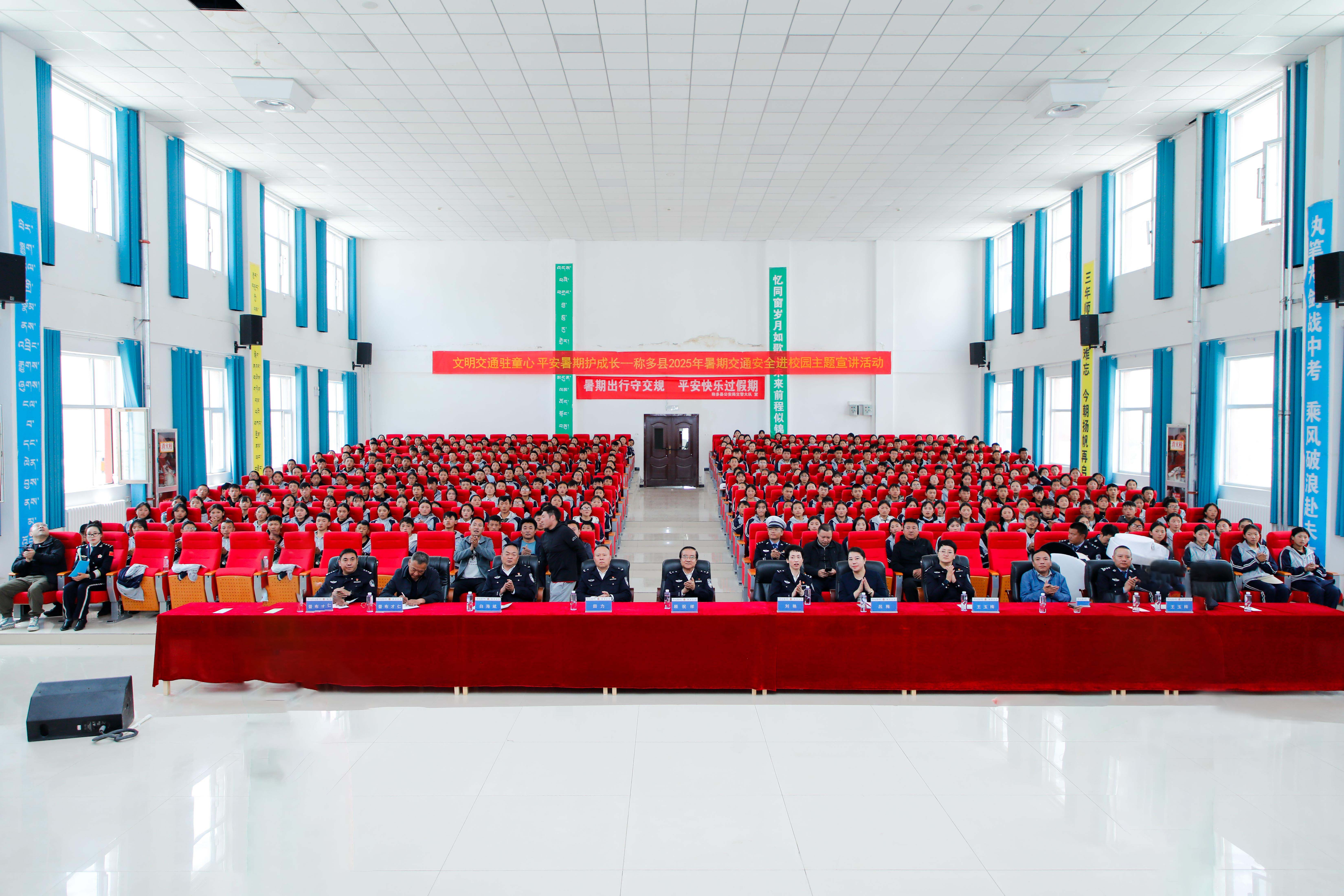 17522001422971949pWr.jpg 17522001422971949pWr.jpg